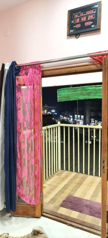 Blue Bell Banquet Halls & Home Stay Backpackers Hostel - image 8