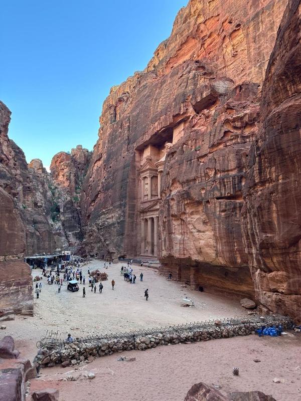 Nadina Bedouin home - image 7