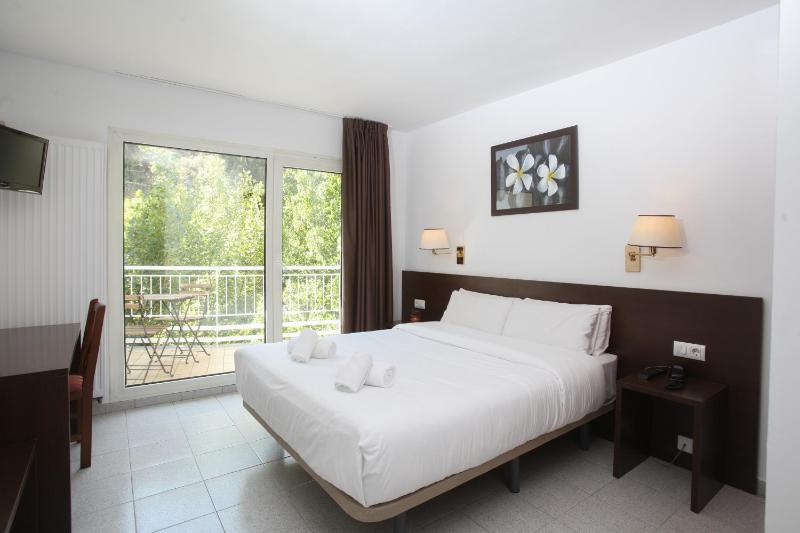 Double or Twin Room with Terrace image 3