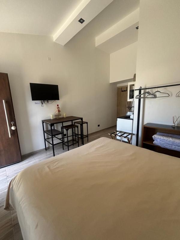 Apartamento para 2 personas cerca del lago y centro de la ciudad - image 11