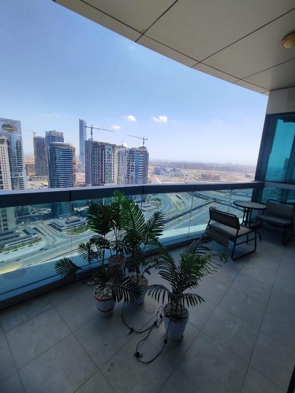 Spacious Master Bedroom with Balcony Horizon Tower Dubai Marina - image 14