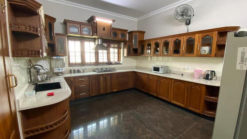 Abida Mansion 4BHK Near MCP Convention Centre Irinjalakuda - image 44