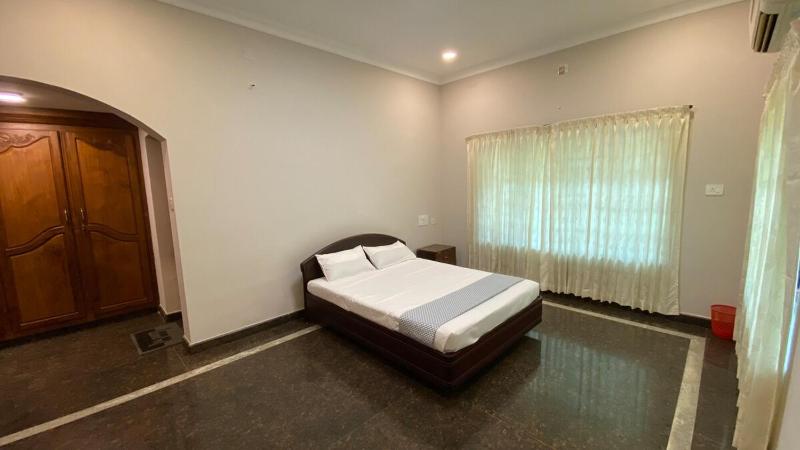 Abida Mansion 4BHK Near MCP Convention Centre Irinjalakuda - image 13