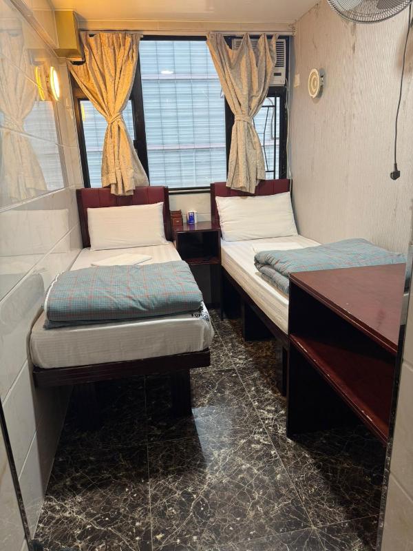 Prime Star Guest House - image 8