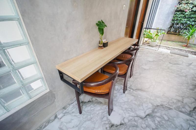 EE 19 Waluyo Syariah Homestay Jogja - image 9