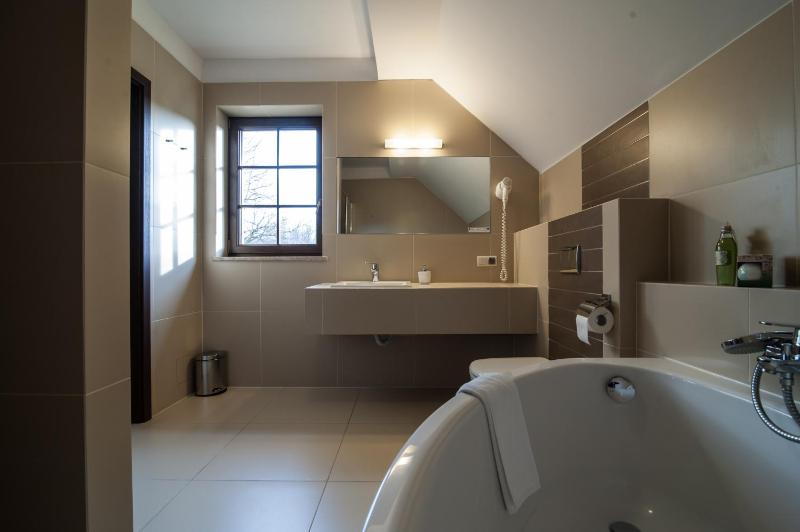 Apartment image 2