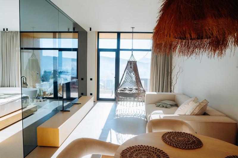 Calm Luxury Chalet Natural Apartments - image 1