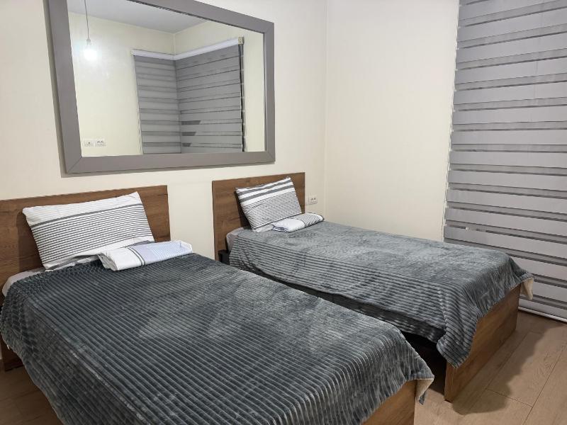 2BR Apartment VanDyck With Stunning SeaView - image 9