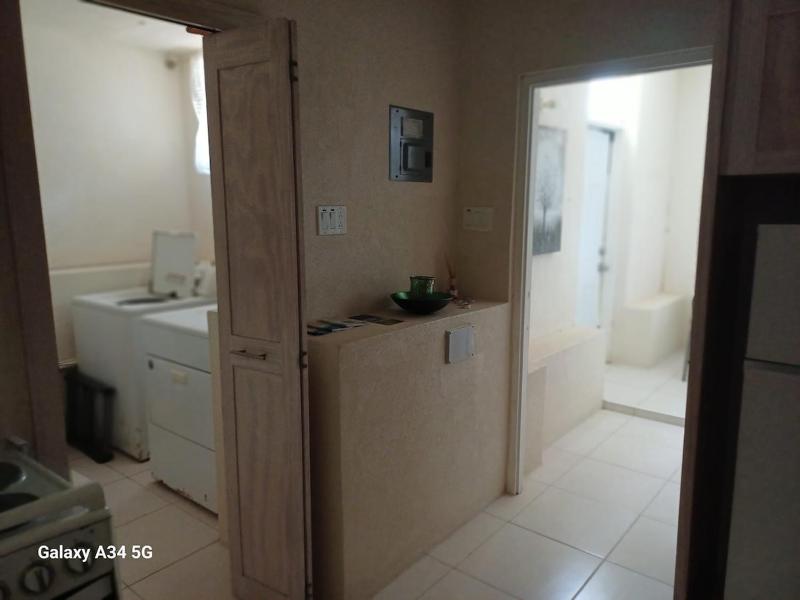 Modern studio apartment near beach - image 8