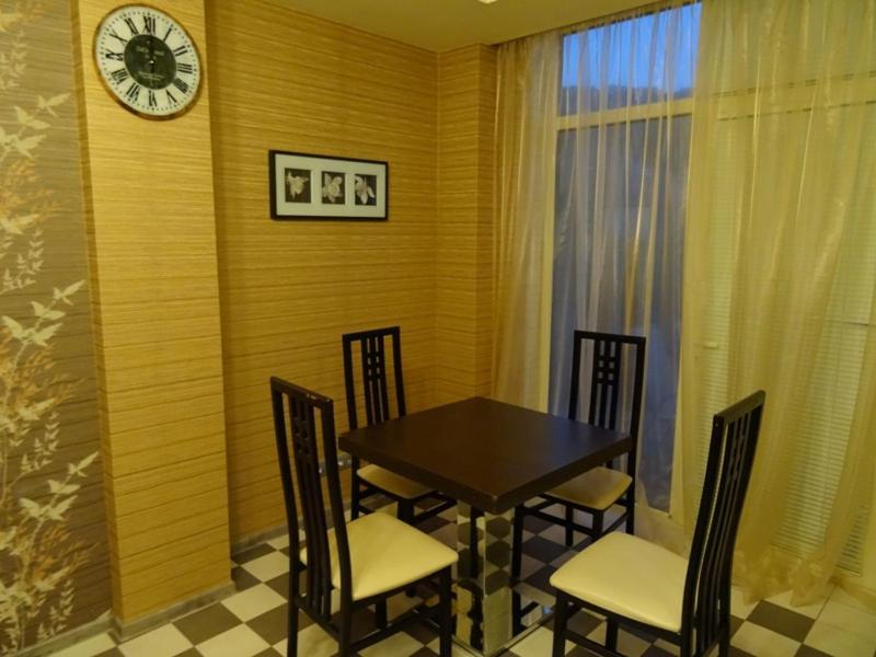 Apartment - Split Level image 2