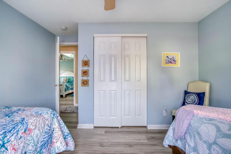 Beachy Keen - image 31