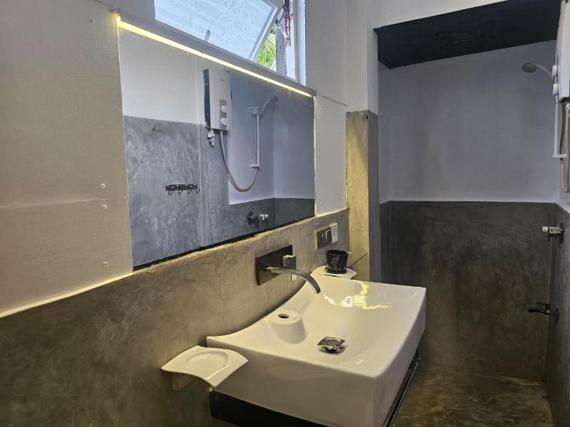 Iyra Homes - Hikkaduwa - image 13