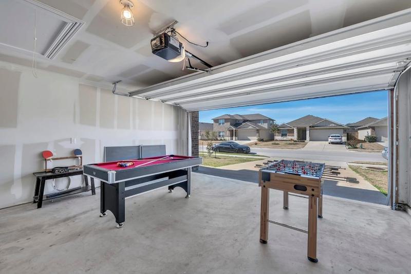Marbella Lane - Polished 3BR Home in Austin TX - image 37