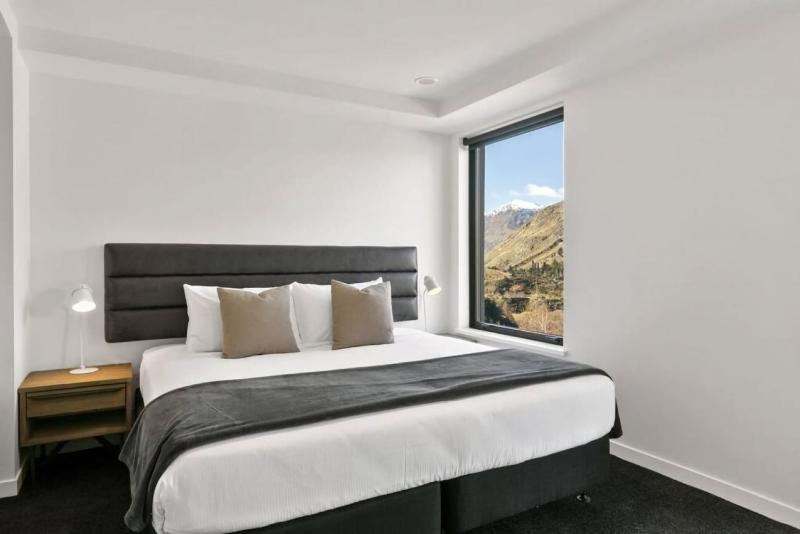 Rihir Apartment at the base of Coronet Peak - image 10