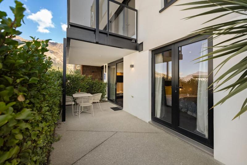 Residence Du Parc - Apt 5 at the base of Coronet Peak - image 12