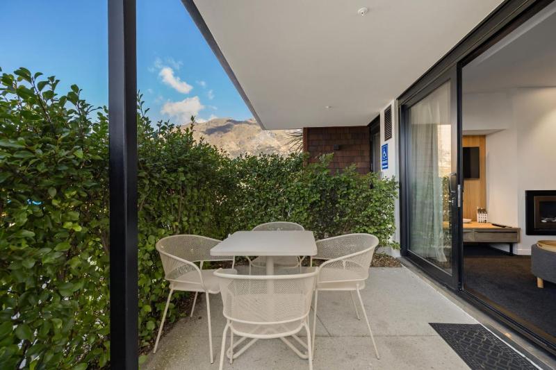 Residence Du Parc - Apt 5 at the base of Coronet Peak - image 5