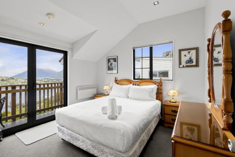 Wonderful On Woodlands - Family friendly home - image 6