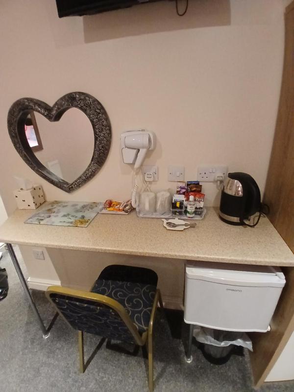 PONDEROSA B&B with free onsite parking and breakfast included - image 46