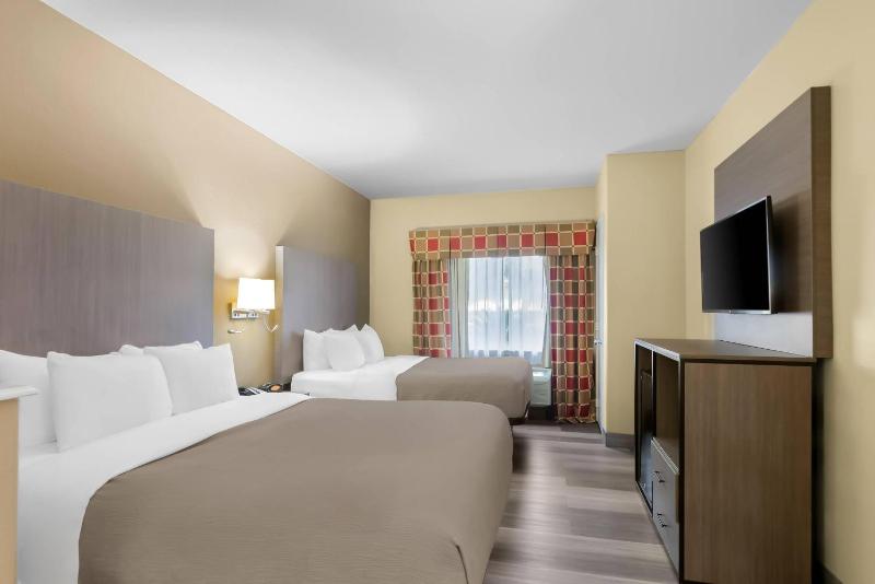 Quality Suites Houston NW Cy-Fair - image 42