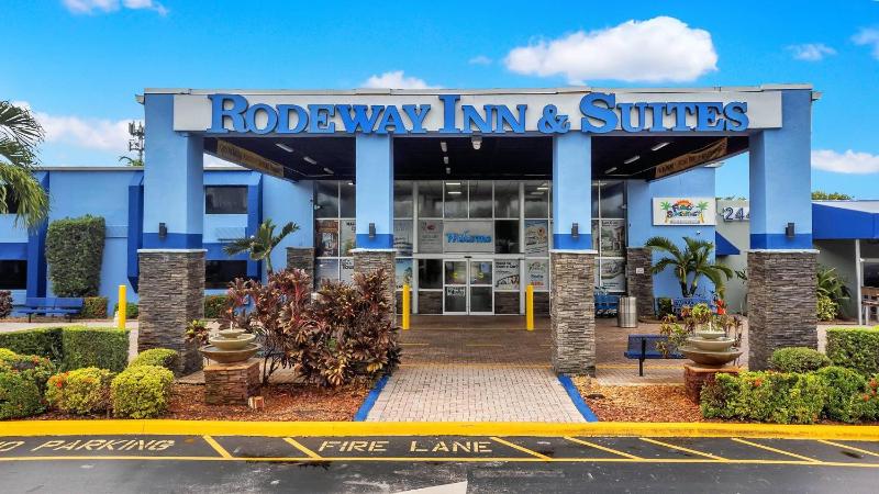 Rodeway Inn & Suites Fort Lauderdale Airport & Cruise Port - image 1