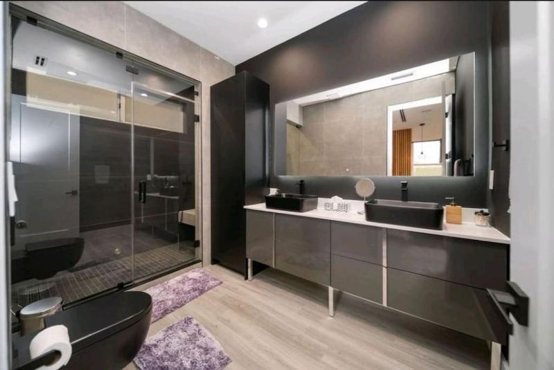Luxury 3 4 Home in Las Olas with Pool and Hot Tub Near the Beach - image 5