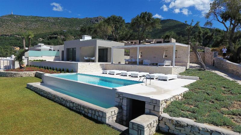 Villa Kira - image 33