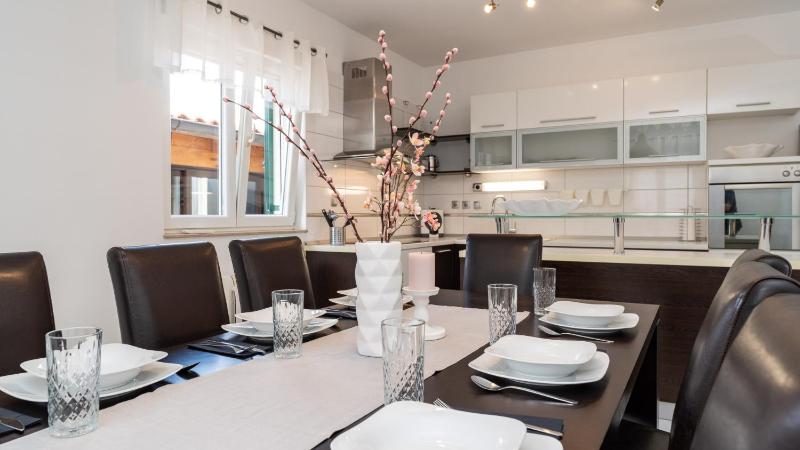 Villa S by Villas Guide - image 4