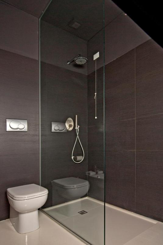 House 5 - image 2