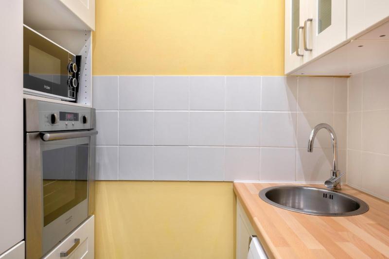 Bright apartment in the heart of Nantes - image 9