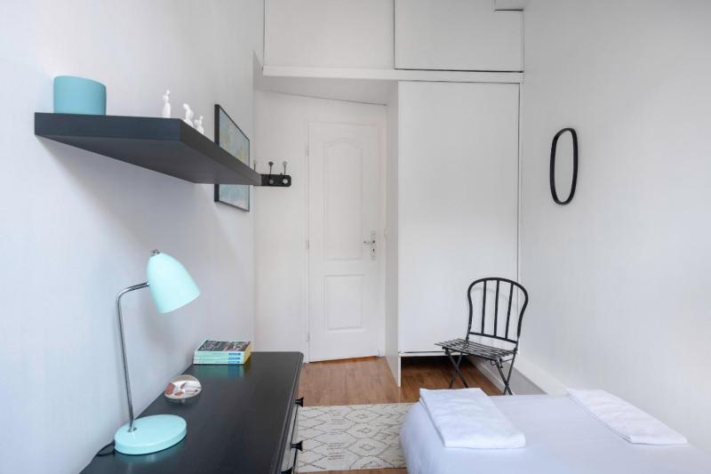 Bright apartment in the heart of Nantes - image 7