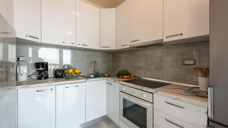 Apartman Max 2 by Villas Guide - image 9