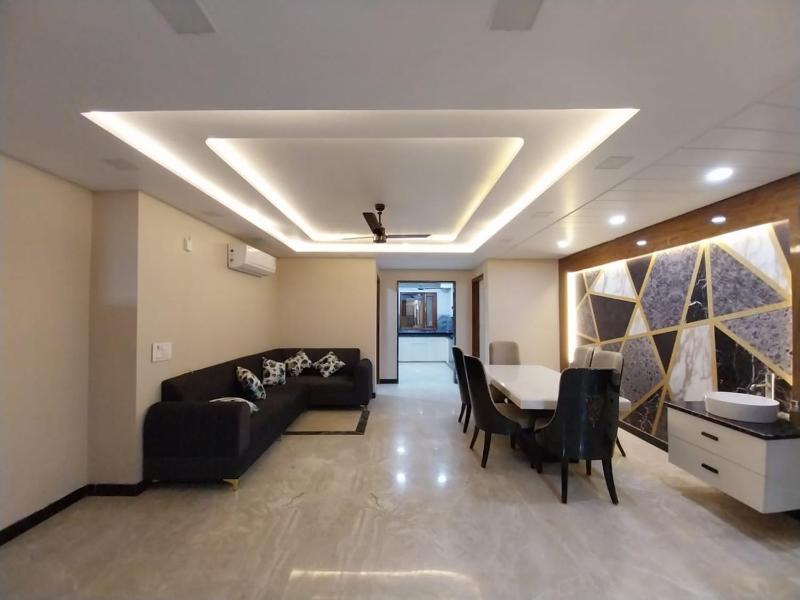 Stylish Luxury Apartment Modern & Prime Location - image 21