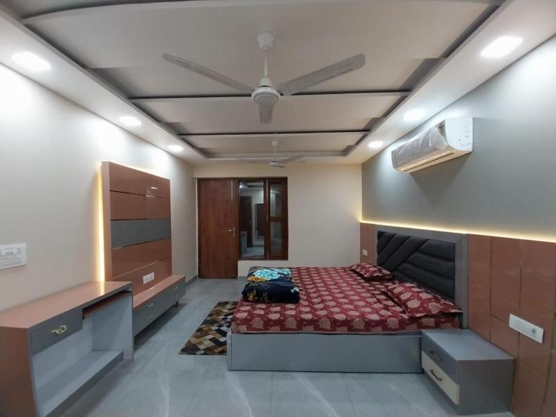 Stylish Luxury Apartment Modern & Prime Location - image 6