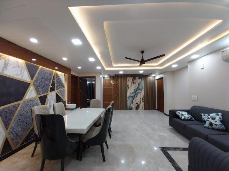 Stylish Luxury Apartment Modern & Prime Location - image 4