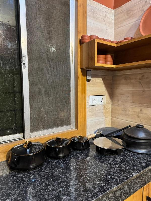 Mitti Luxe - Serene Luxury Homestay in Bodhgaya - image 14