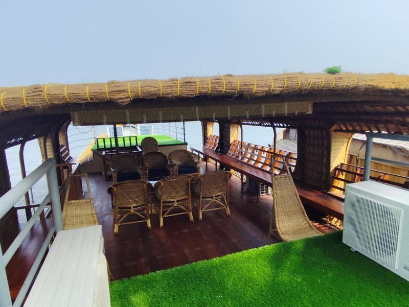 Kalappura Houseboats & Tours - image 8