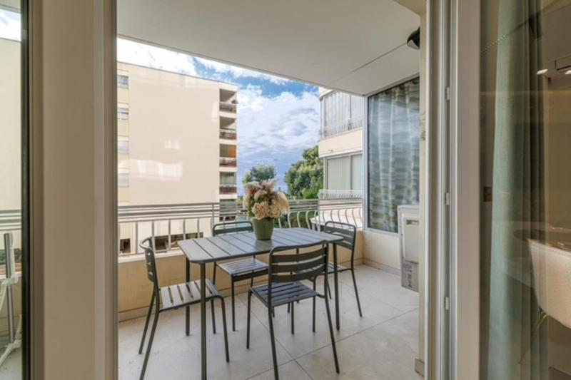 Modern apartment in Cannes 6 people - image 12