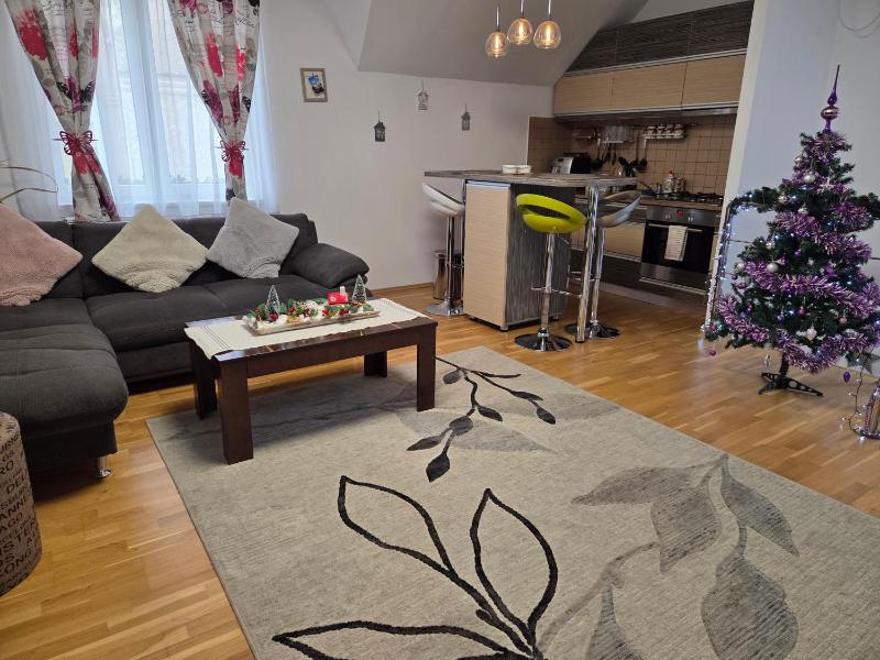 Smiley Apartment - image 28