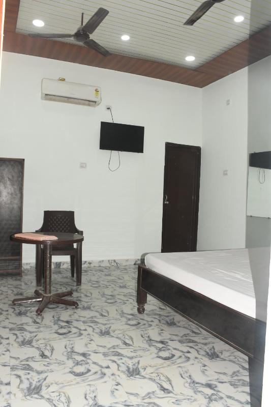 S K Homestay - image 6