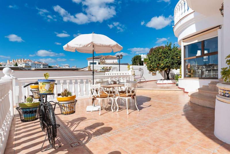 Sea View Villa of Angels 8BR Luxury Estate with Pool Jacuzzi & Terraces Ref 20 - image 39