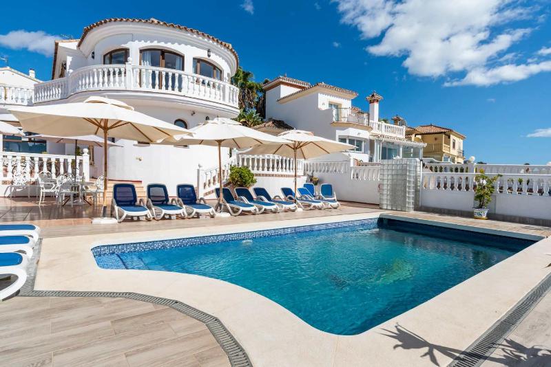 Sea View Villa of Angels 8BR Luxury Estate with Pool Jacuzzi & Terraces Ref 20 - image 33