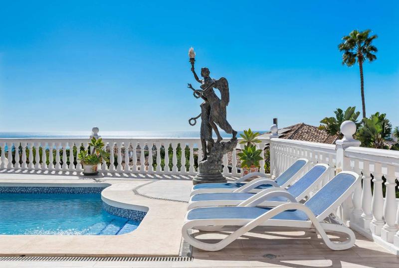 Sea View Villa of Angels 8BR Luxury Estate with Pool Jacuzzi & Terraces Ref 20 - image 10