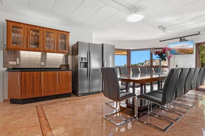 Sea View Villa of Angels 8BR Luxury Estate with Pool Jacuzzi & Terraces Ref 20 - image 48