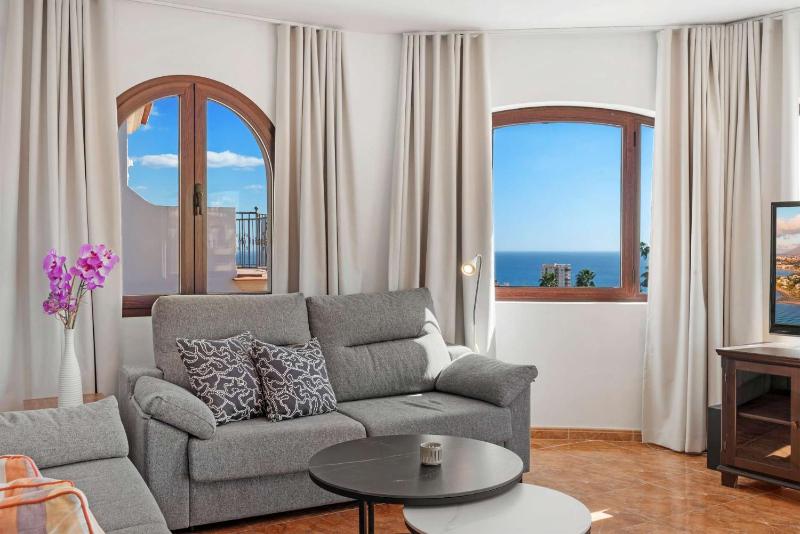 Sea View Villa of Angels 8BR Luxury Estate with Pool Jacuzzi & Terraces Ref 20 - image 22