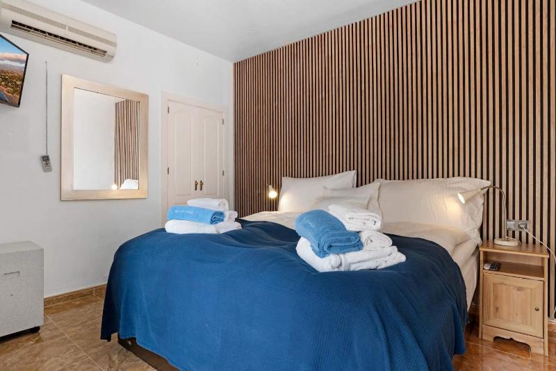 Sea View Villa of Angels 8BR Luxury Estate with Pool Jacuzzi & Terraces Ref 20 - image 17