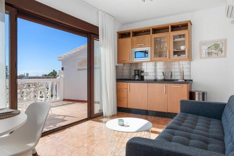 Sea View Villa of Angels 8BR Luxury Estate with Pool Jacuzzi & Terraces Ref 20 - image 26