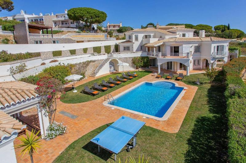 Villa Tess by Villa Plus - image 33