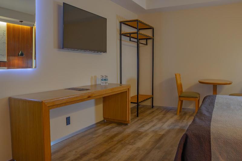 Hotel Lord - image 5