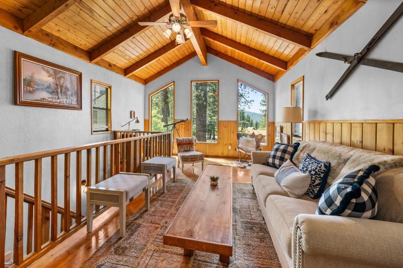 Colibri Cabin - Walk to Lake and Trails - image 1