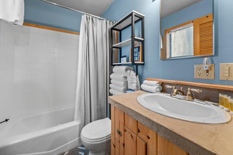 Colibri Cabin - Walk to Lake and Trails - image 22